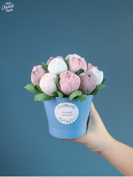 Букет в керамична кашпа "Flores pastel"